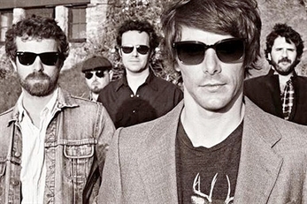 Smile presentan “Out Of Season” en Moby Dick