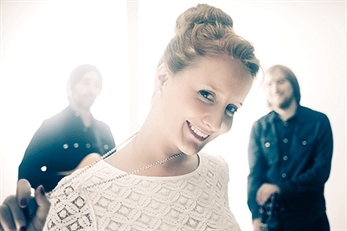 Intenso fín de semana en la sala Whippoorwill de Oviedo