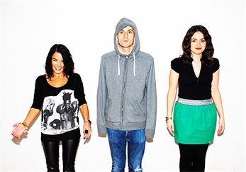 Franc3s dicen adiós