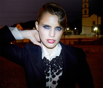 Anna Calvi versiona a Bruce Springsteen