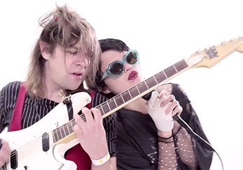 Colaboración entre Sky Ferreira y Ariel Pink