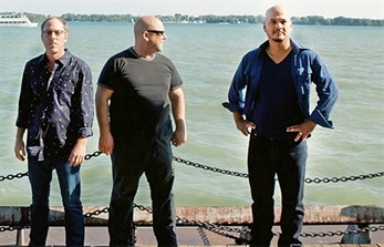 Pixies sorprenden con nuevo trabajo, “EP2”