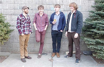 Woods anuncian nuevo disco y comparten “Leaves Like Glass”