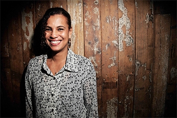 Nuevo single y remezclas del primer single de Neneh Cherry