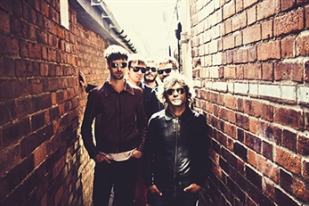 "Si tú te vas" es el nuevo single de La Habitación Roja