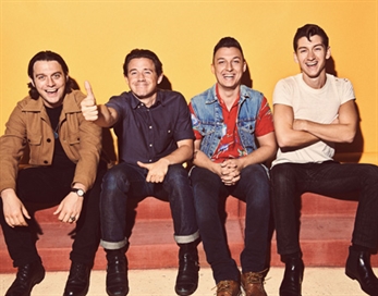 Arctic Monkeys primer número uno alternativo en USA