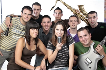 La Gira d’Escola Valenciana 2014 se inicia con el concierto de fallas