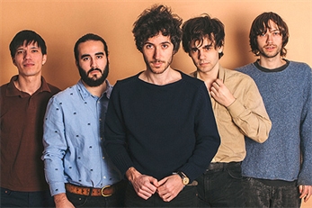 Polock sacarán disco en abril