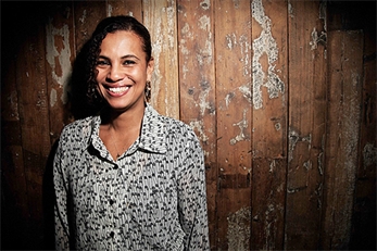"Blank Project", el retorno de Neneh Cherry en streaming gratuito