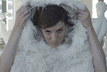 That Girl With Dark Eyes estrena vídeo