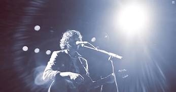 Izal estrenan video que registra su paso por La Riviera