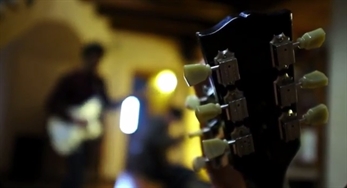 Calavera desvela uno de los temas de su disco debut