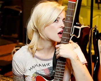 Pre-escucha del debut en solitario de Brody Dalle
