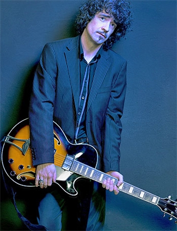 Carlos Childe presenta “More Nights Than Days”