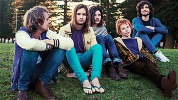 Los inicios de “Feels Like We Only Go Backwards” de Tame Impala
