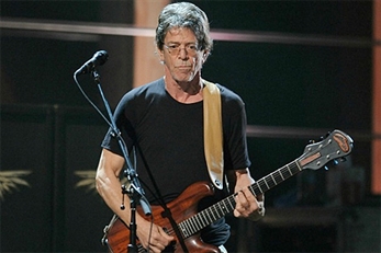 Se subasta en Internet el material de las giras de Lou Reed
