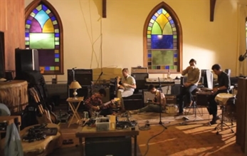 Ya puedes escuchar el nuevo single de Delta Spirit