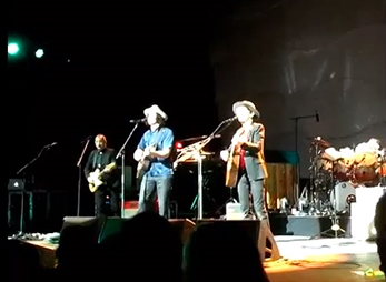Jack White se sube al escenario con Beck