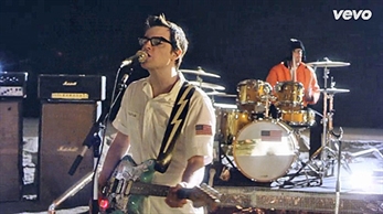 Weezer llegan a la luna