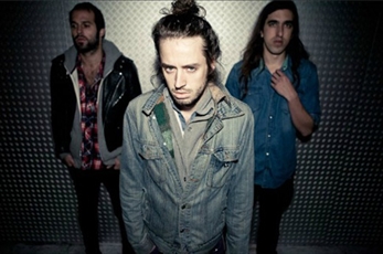 Crystal Fighters recuperan algunas fechas para España