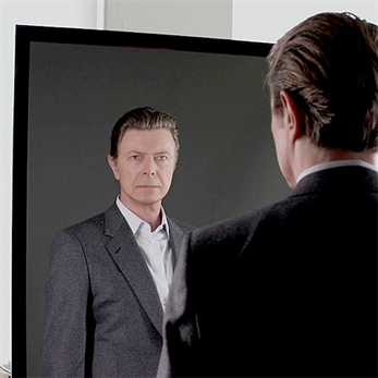 David Bowie presenta un tema inédito