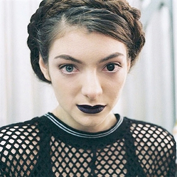 Lorde apuesta por Kanye West, Chemical Brothers o Haim para "Los juegos del hambre"