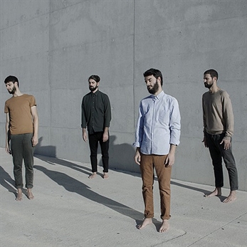 Aurora están de vuelta con "Voces"