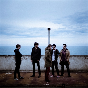 "Diamantes" nuevo single de Nixon