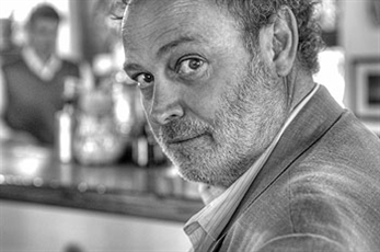 Pablo Carbonell de puente en Galicia