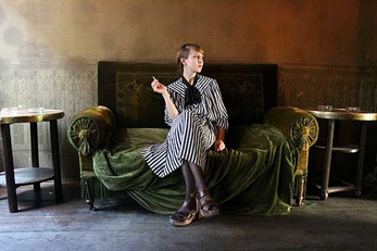 Fee Reega, edita "Paraguas"