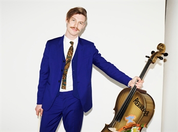 Henry Bennett, chico para todo