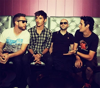 El "Alter Egos" de Pull My Strings