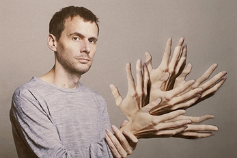 Clark anuncia nuevo EP, "Flame Rave"