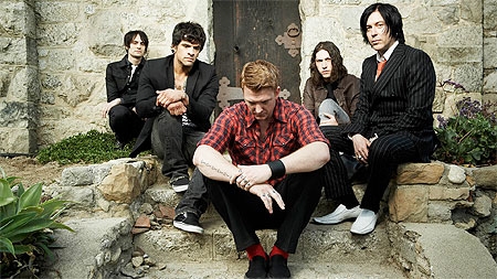 Queens of the Stone Age se toman un respiro