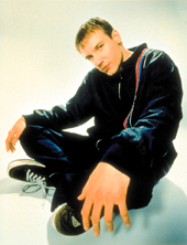 Músico Blanco Soltero Busca