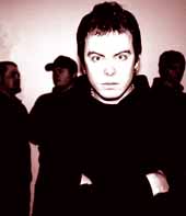 RÁPIDO, DURO Y A LA ENCÍA