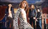 JUSTIN HAWKINS AMENAZADO DE MUERTE