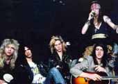SALEN TRES DVD DE GUNS N´ROSES