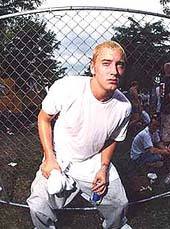 EMINEM SIGUE EN LOS TRIBUNALES