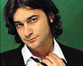 QUIQUE GONZALEZ ABANDONA LA INDUSTRIA