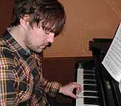 EL BAJISTA DE WEEZER, HOSPITALIZADO