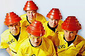 Devo, en el estudio
