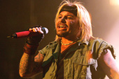 Vince Neil cancela su gira española