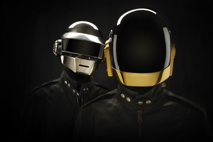 Fred again.. comparte su show londinense con Thomas Bangalter (Daft Punk)