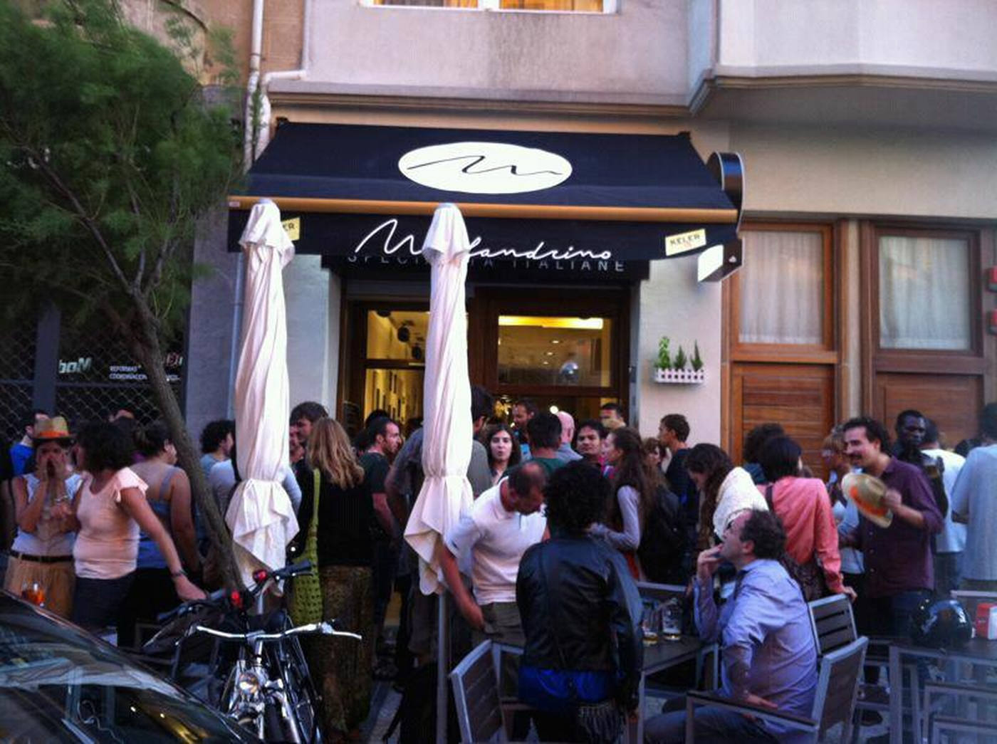 El Café Bar Malandrino celebra su tercer aniversario