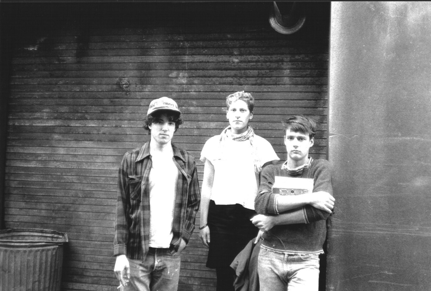 “Look Around”, la antología de Beat Happening