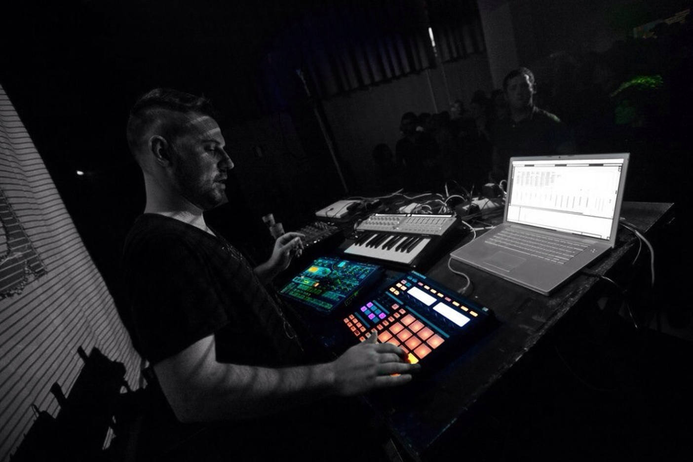 Primera edición de la Exposición de Electrónica Experimental 3,14