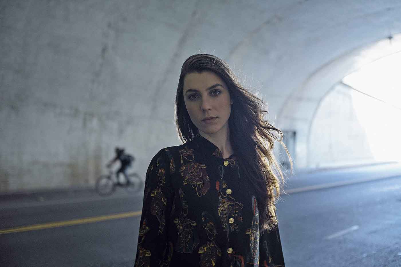Julia Holter anuncia nuevo disco grabado en directo