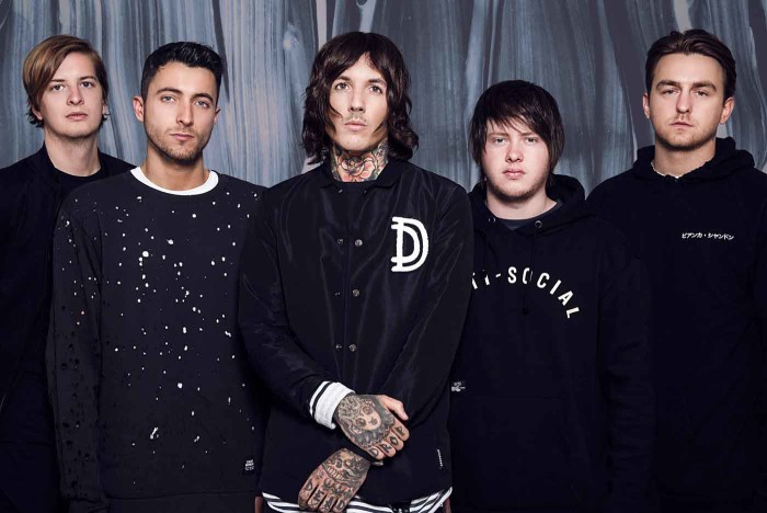 Oli Sykes (BMTH), leve conmoción cerebral por un teléfono lanzado desde el público