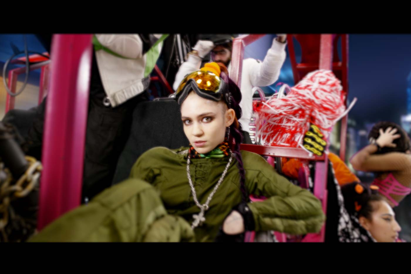 Grimes presenta vídeo para "Kill V. Maim"